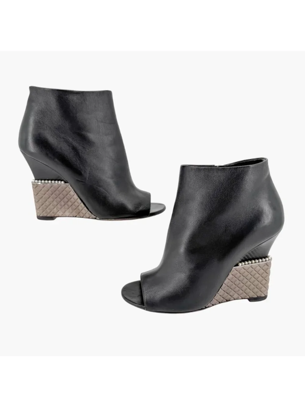 Chanel CC Pearl Quilted Wedge Ankle Booties Black Leather Size 39 US 8-8.5